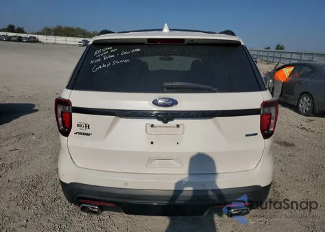 2016 Ford Explorer Sport z USA, uszkodzony, nr VIN 1FM5K8GT8GGC10115